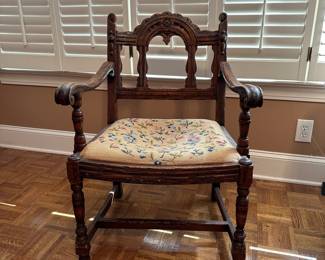 F18 - $125. Single Antique Side Chair. Federal Oak - Jamestown NY "Jamestown Lounge Co"