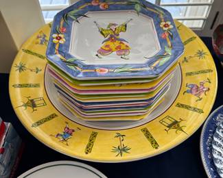 F29 - $225 set. Good Fortune Essex Collection. 12 plates and 1 - 15" serving bowl. Excellent Condition. 