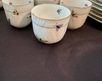 CP3 - $5500. Herend Rothschild Bird China. 75 Pieces ( dinner & serving) Priority will go to anyone interested in the entire set - feel free to send offers on individually pieces and if I split the set I will let you know!