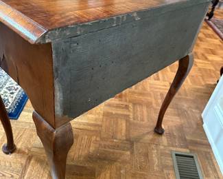 F7 - $175. Queen Anne Style Burl Cross Banded Walnut Lowboy. Measures 17" deep x 29" wide x 28" tall.  Has some veneer pieces missing and a small amount of bubbling. Overall very good antique condition. 