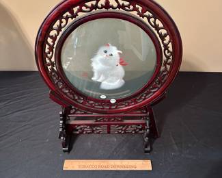 F19 - $30 swivel table screen