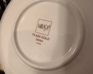 F110 - $75. Mikasa "Plaza Gold" DE901. Service for 8 - 5 piece place setting. 