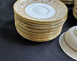 F23 - $550. Wedgwood Bone China "Gold Florentine" W4219. 60 pieces (12 - 5pc place settings)