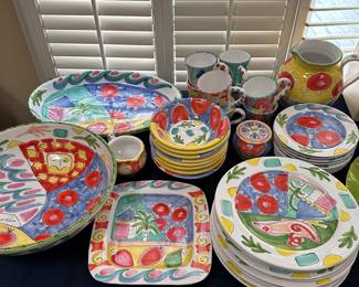 F60 - $375. Elizabeth Barrett Roach for Pretense. Hand Painted in Italy. Service for 8 plus serving pieces. (12" plates, 8.5' plates, Mugs, Bowls)