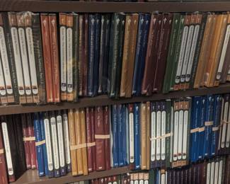 F127 - $1500. HUGE lot of The Great Courses - most shelves are double stacked!