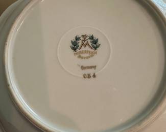 F16 - $350. 87 pieces. Mitterteich Bavaria "Flandre". Very good vintage condition!12 piece place setting + serving pieces. 