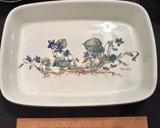 F115 - $20. Villeroy & Boch Botanica rectangular baking dish. 14"