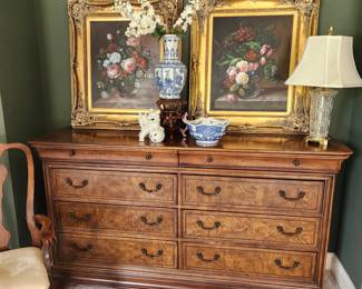 Thomasville Dresser with matching bedside chest