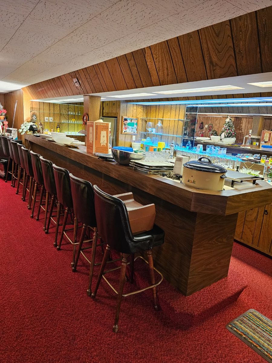 Greendale 's estate sale by chanos warehouse... starts on 4/11/2024