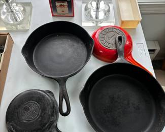 Cast iron (Wagner, Griswold, etc)