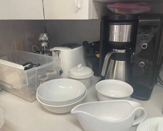 NINJA COFFEE MAKER, VINTAGE MIXER AND MORE KITCHENWARE