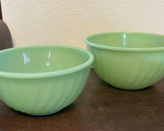 PAIR OF FIRE KING JADITE BOWLS 8” AND 9” DIAMETER 