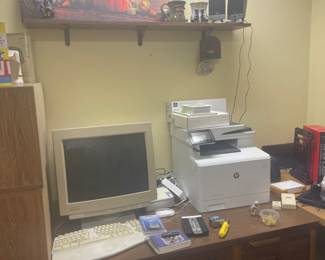 VINTAGE APPLE COMPUTERS