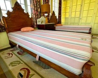 Italian 19th c. twin beds - excellent condtion!