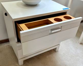 White 2 Drawer night stand / End table with built in holders in top drawer
22 x 16 x22.5”h $75