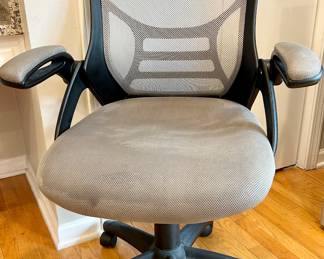 Bayside Cloth office chair with adjustable arms (up or down) & five caster base $60
(2) available 