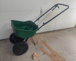 Scotts broadcast spreader