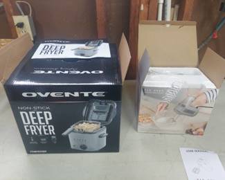 deep fryer and hand mixer - NIB