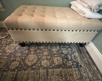 Bench Cream w Nailheads