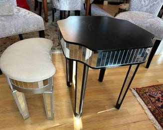 Table w Stool  Venetian Mirrored