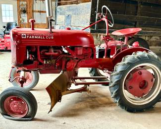 Vintage Farmall Cub Tractor 

Serial number 19408