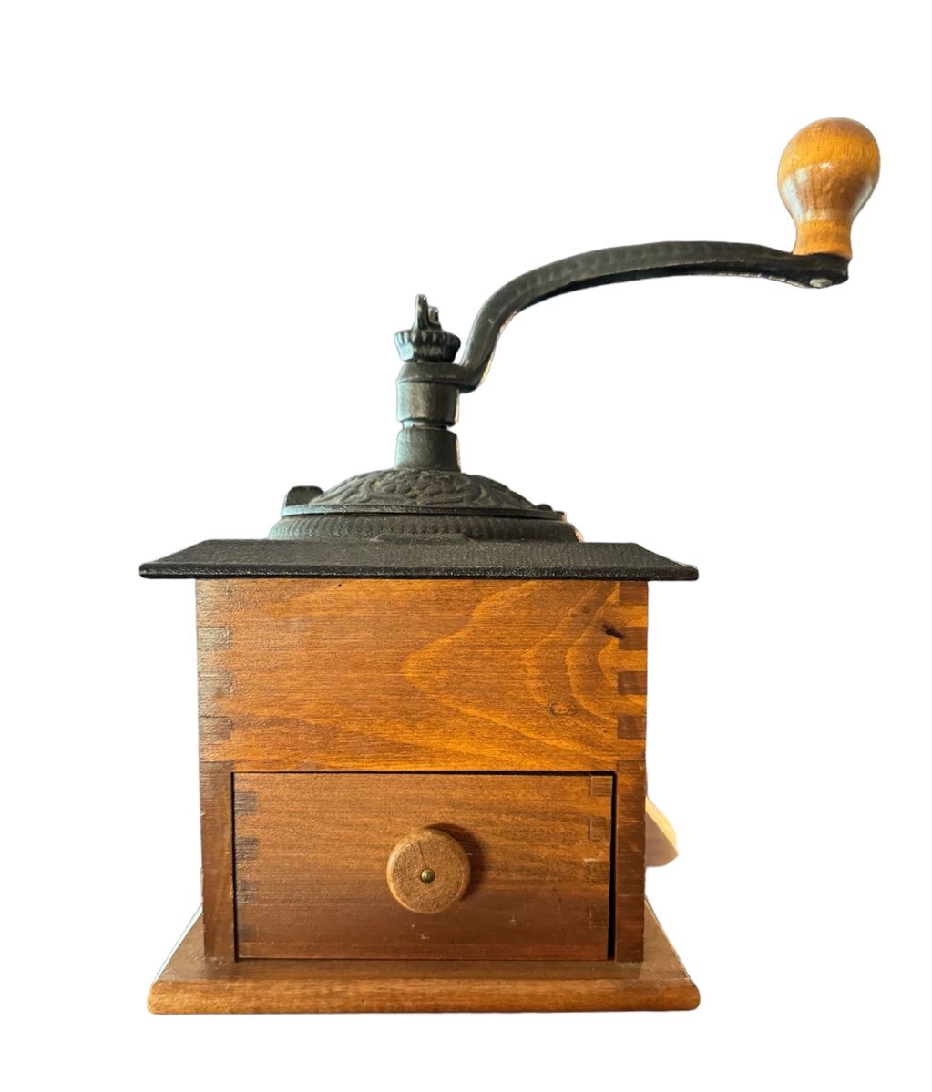 Anderson Estate Sale in Fairlawn, OH starts on 4/13/2024