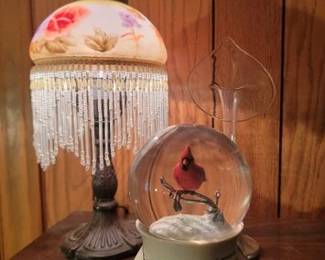 Fringe lamp, snow globe