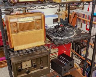 Vintage radios for parts