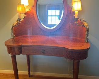 Louis XVI dressing table with lights
39.5w x 19 x  56h
$1000