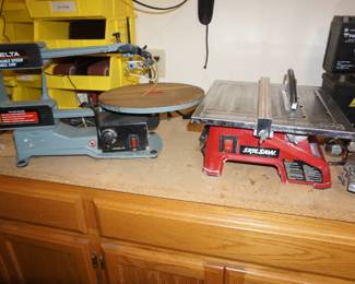 Scroll saw, table top saw