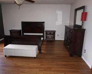 bedroom suite