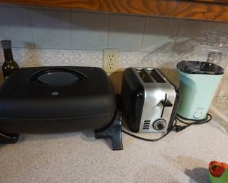 electric skillet, toaster, air popcorn popper