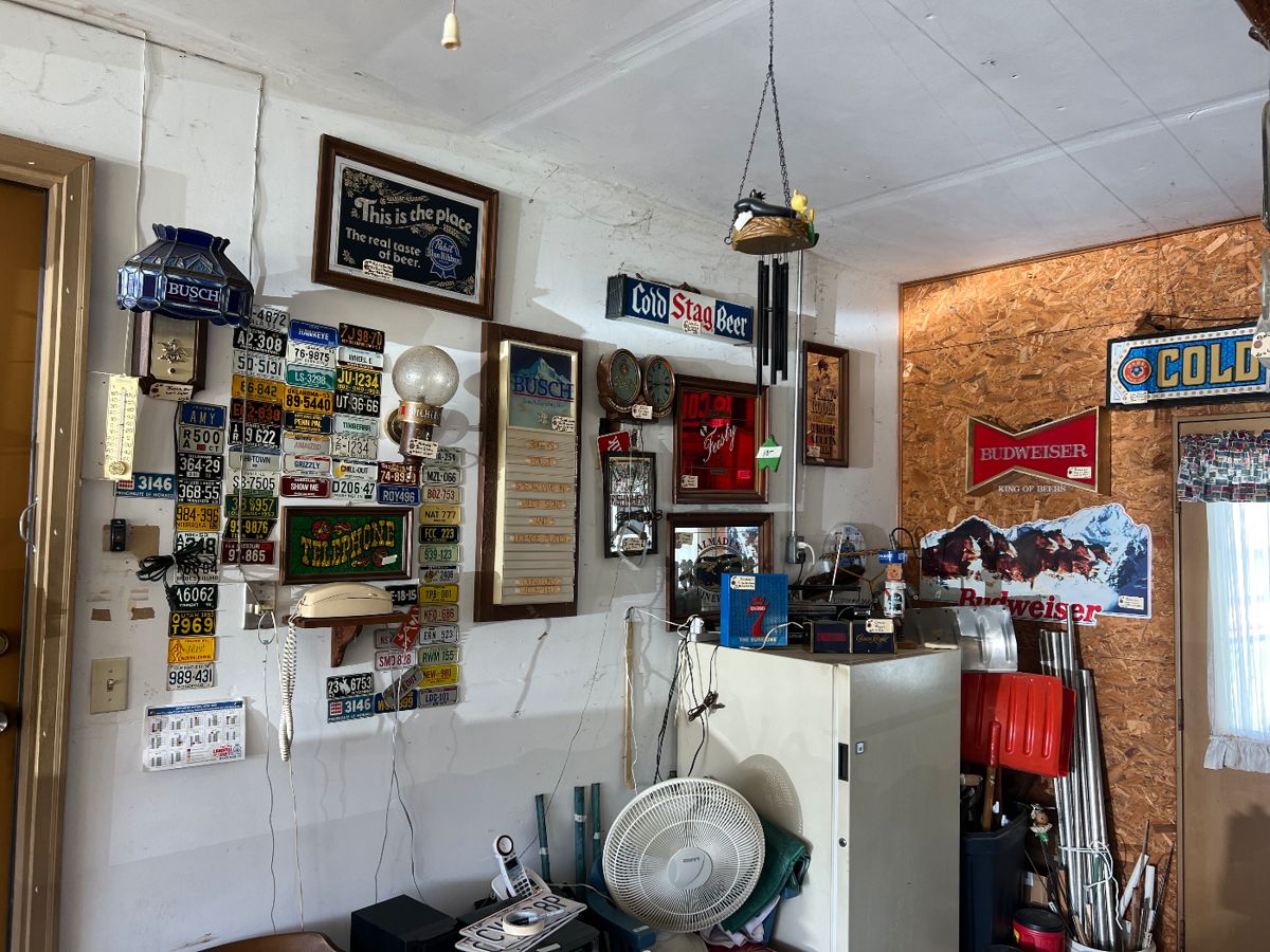 Vans Estate Sales St.Peters in Saint Peters, MO starts on 6/7/2024