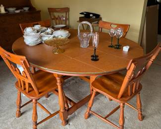 Vintage retro 1950's style hard rock maple dining set with table pad (super cute 