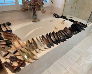 Women’s designer shoes: Ferragamo, Jimmy Chu, Stuart Weitzman, Louis Vuitton, and more
Size 8 to 9 narrow