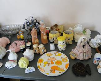 You cannot at all, go wrong with Mid Century Modern decorative items.  That mushroom serving tray is outstanding