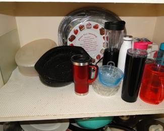 Blender and shaker cups