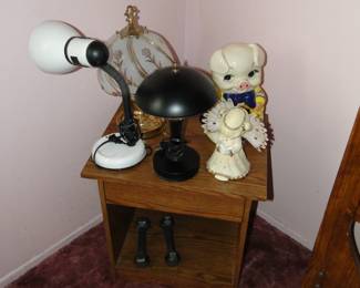 Ok, so here we are going to start with a particular theme.  It is called, small table lamps, are everywhere