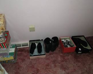 Womens shoes and accessories too