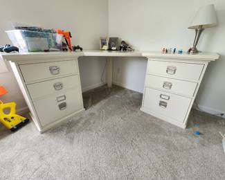 Modular corner desk