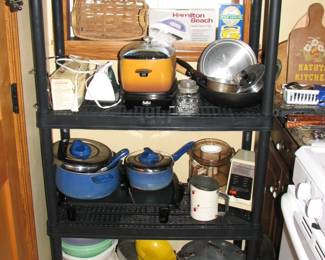 lots of kitchen items