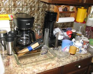 coffee makers and more kitchen items