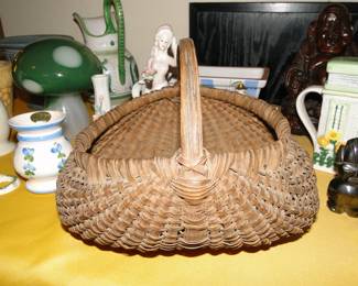 Vintage egg basket