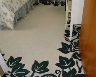 Very nice large area rug