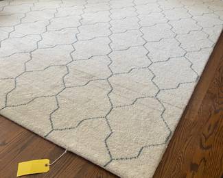 Ethan Allen wool rug - 8' x 10'