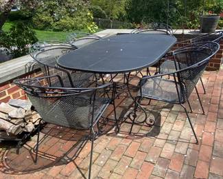 Outdoor iron mesh table & 6 chairs