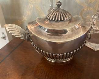 English silverplate tea caddy w/spoon