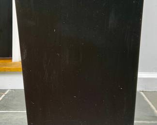 (2) Veradek Planters