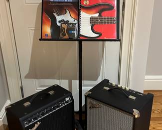 Fender Rumble 25 & Fender FM25 DSP Amps & Music Stand