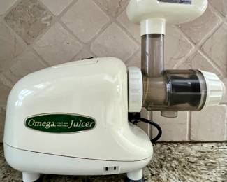 Omega Juicer